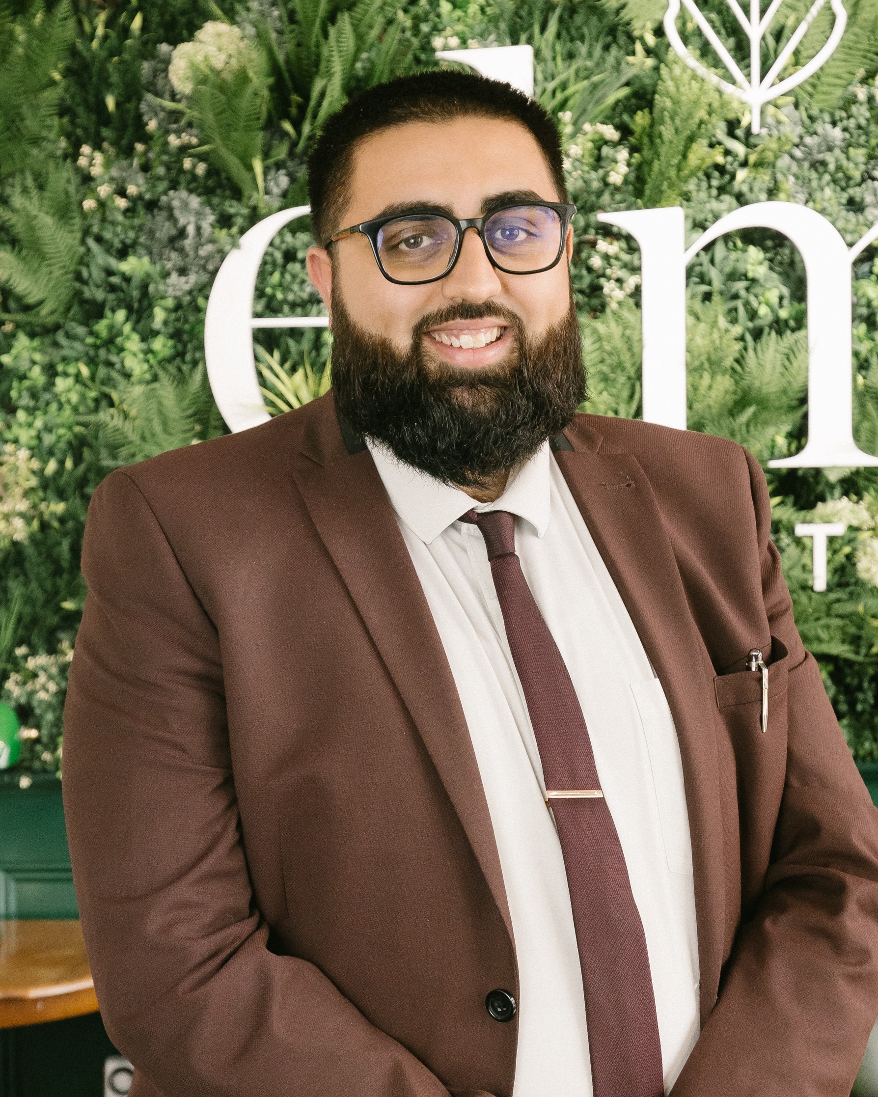 Husnain Iqbal, Senior Property Consultant